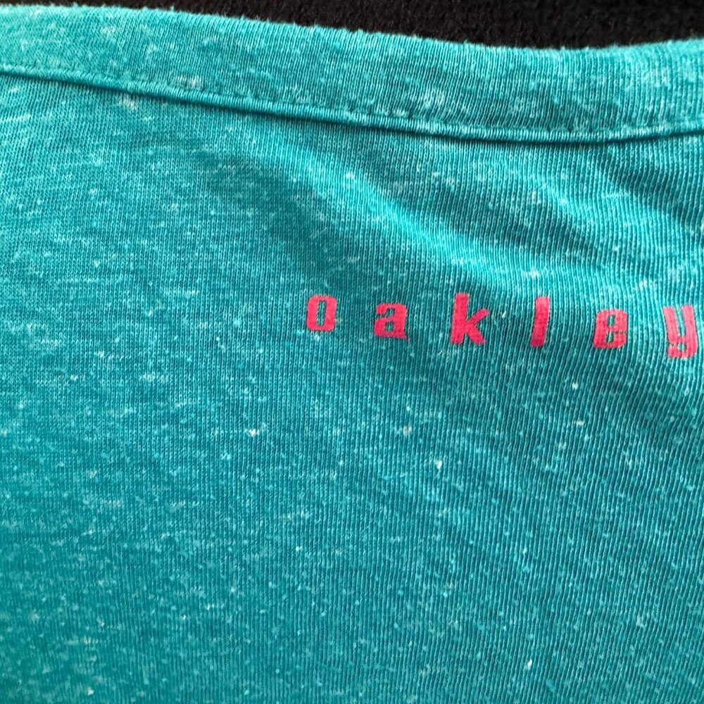 Oakley Shirt Women's Medium Blue Top - Picture 5 of 8